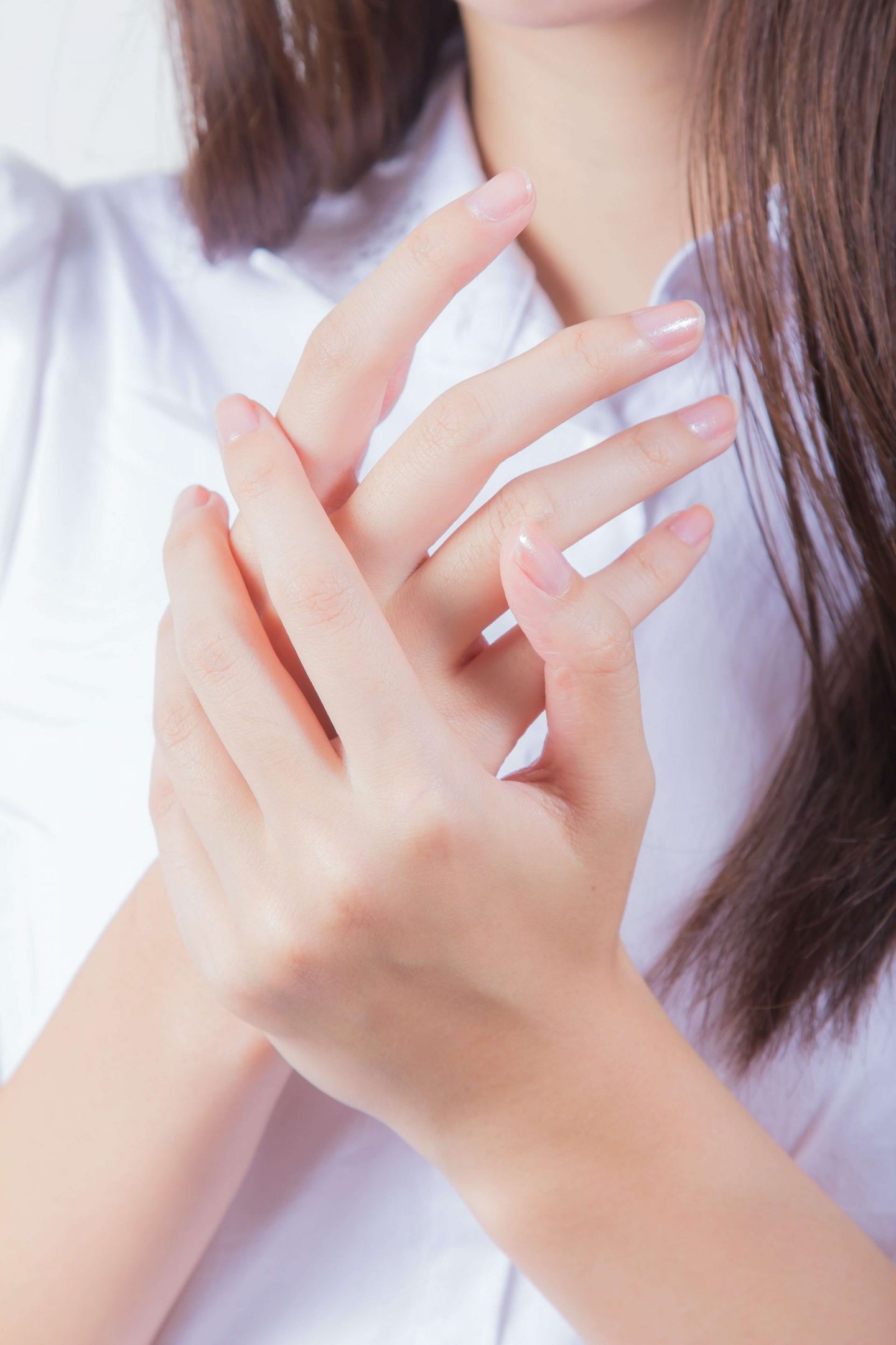 What Do Healthy Nails Look Like? Our Guide To Achieve A Manicured Look